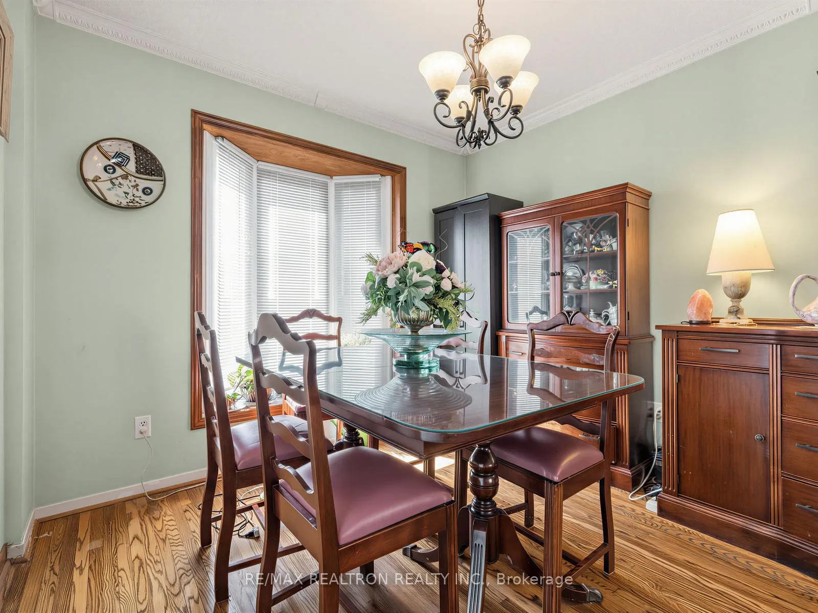 Photo 13 of 73 Swinton Crescent, Vaughan, Lakeview Estates — HOMEH