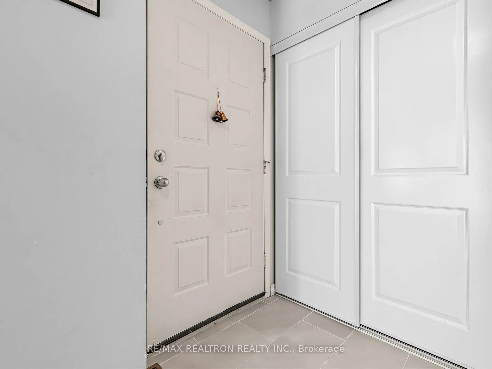 Photo 15 of 73 Swinton Crescent, Vaughan, Lakeview Estates — HOMEH