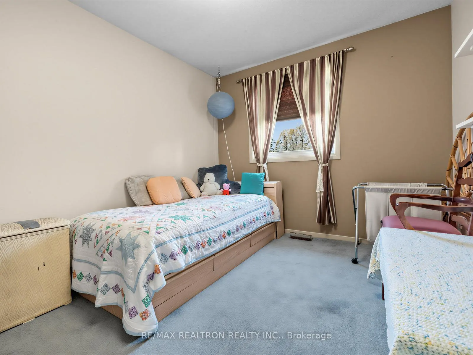 Photo 22 of 73 Swinton Crescent, Vaughan, Lakeview Estates — HOMEH