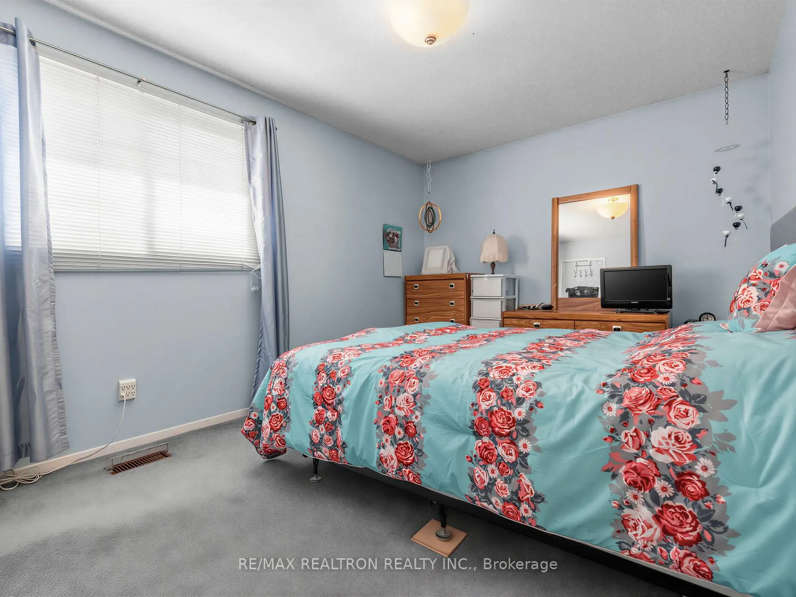 Photo 23 of 73 Swinton Crescent, Vaughan, Lakeview Estates — HOMEH
