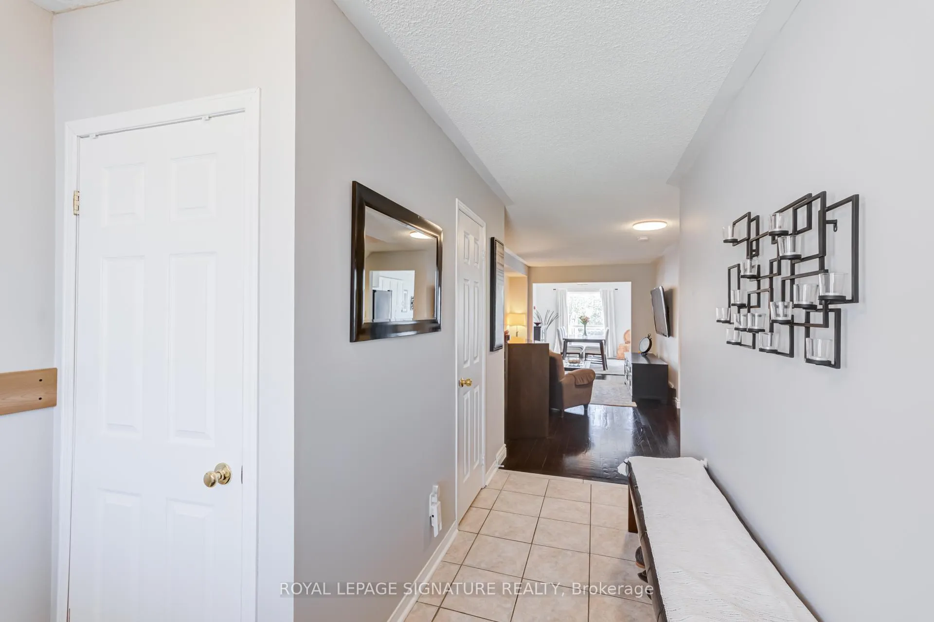 Photo 4 of 25 Beadle Drive, Ajax, South East — HOMEH