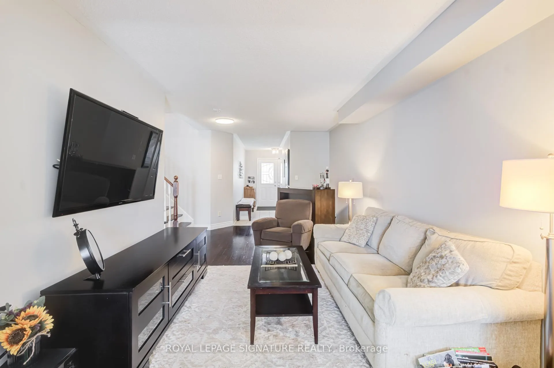 Photo 9 of 25 Beadle Drive, Ajax, South East — HOMEH