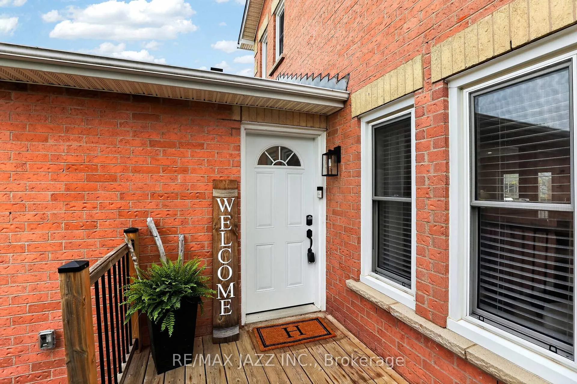 Photo 3 of 67 McKnight Crescent, New Tecumseth, Tottenham — HOMEH