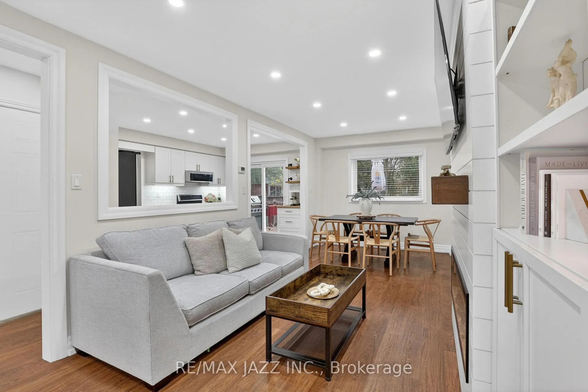 Photo 5 of 67 McKnight Crescent, New Tecumseth, Tottenham — HOMEH