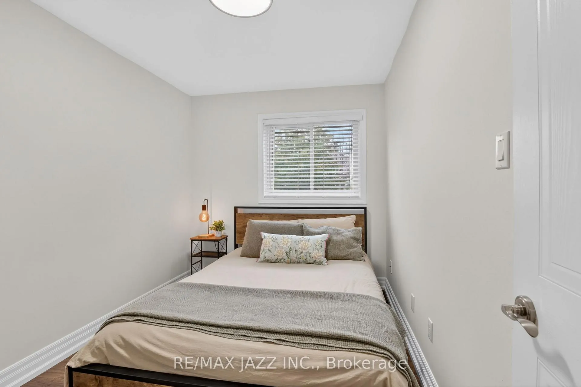 Photo 17 of 67 McKnight Crescent, New Tecumseth, Tottenham — HOMEH