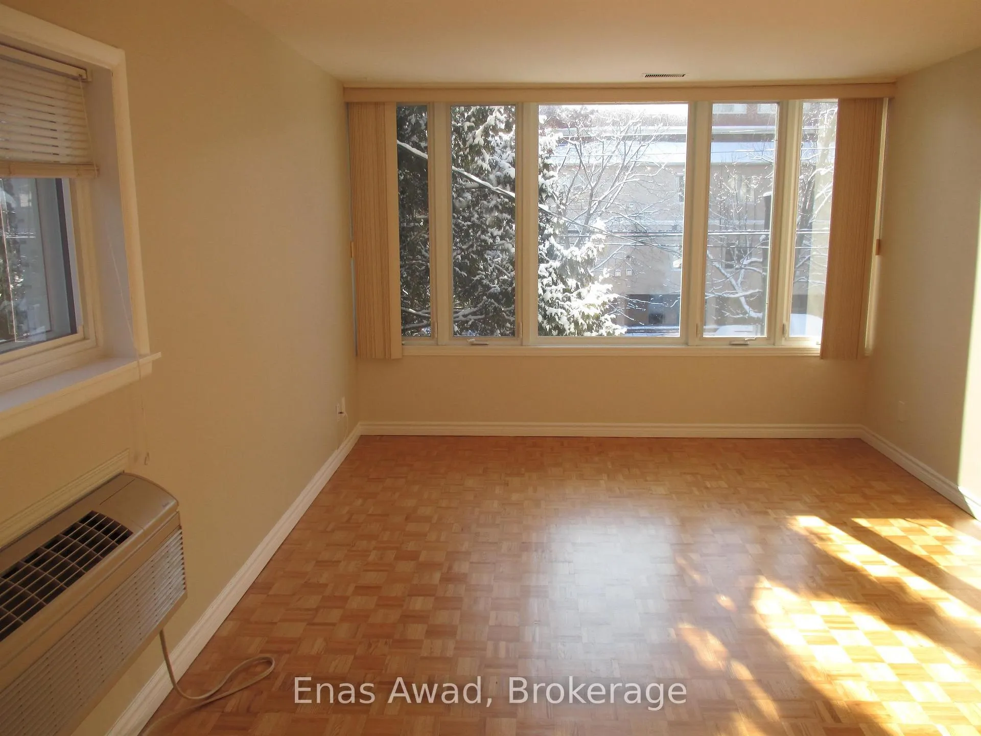 Photo 6 of Unit 3, 111 Crichton Street, Ottawa, New Edinburgh — HOMEH