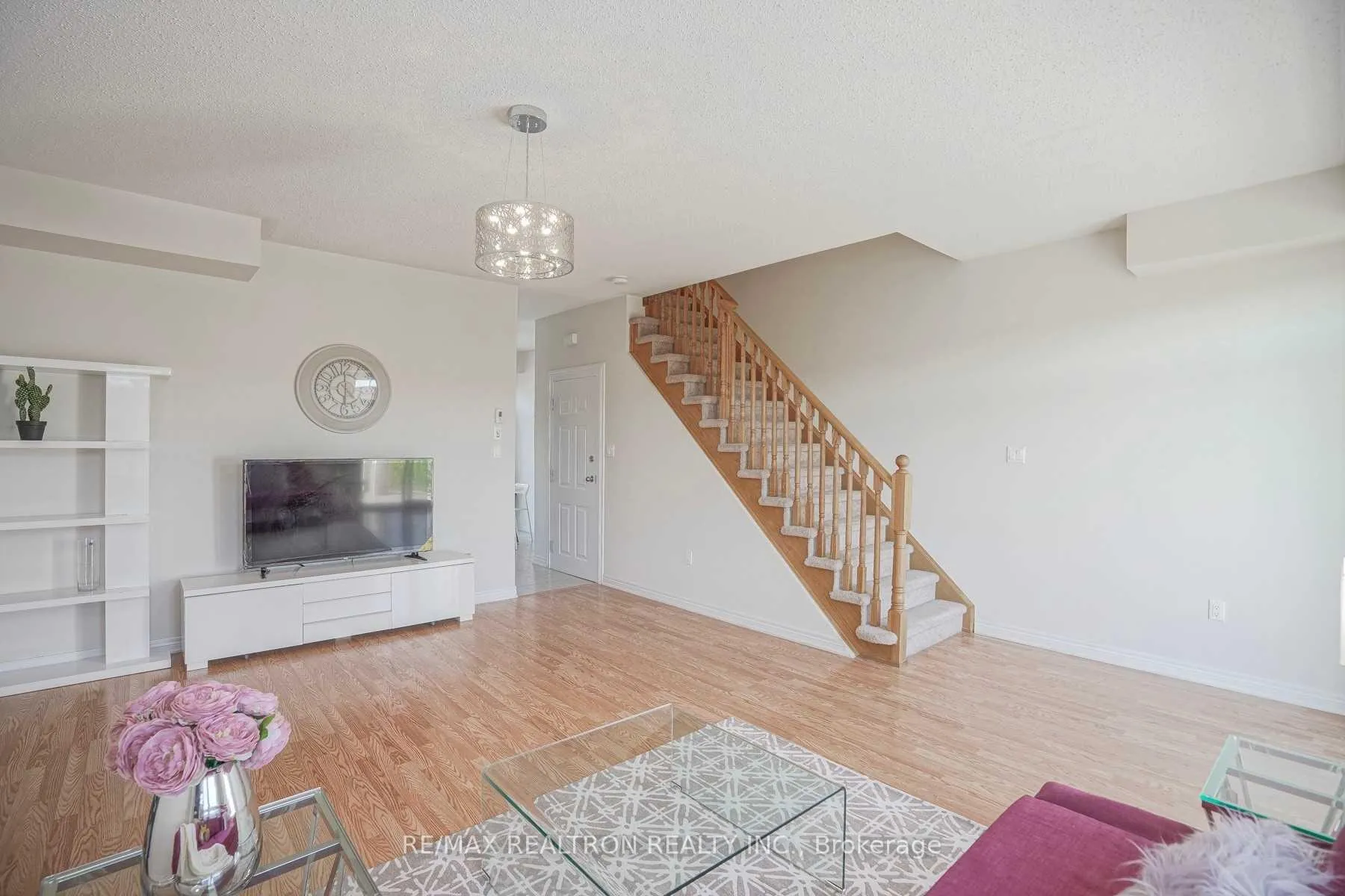 Photo 3 of Unit 48, 40 Comely Way, Markham, Milliken Mills East — HOMEH