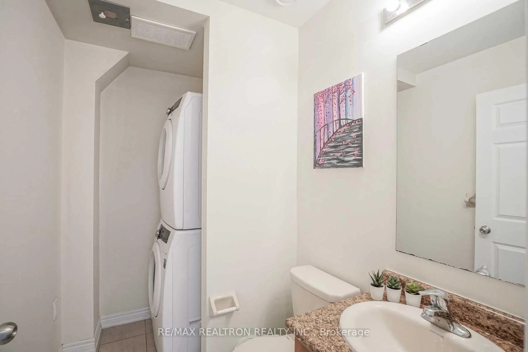 Photo 7 of Unit 48, 40 Comely Way, Markham, Milliken Mills East — HOMEH