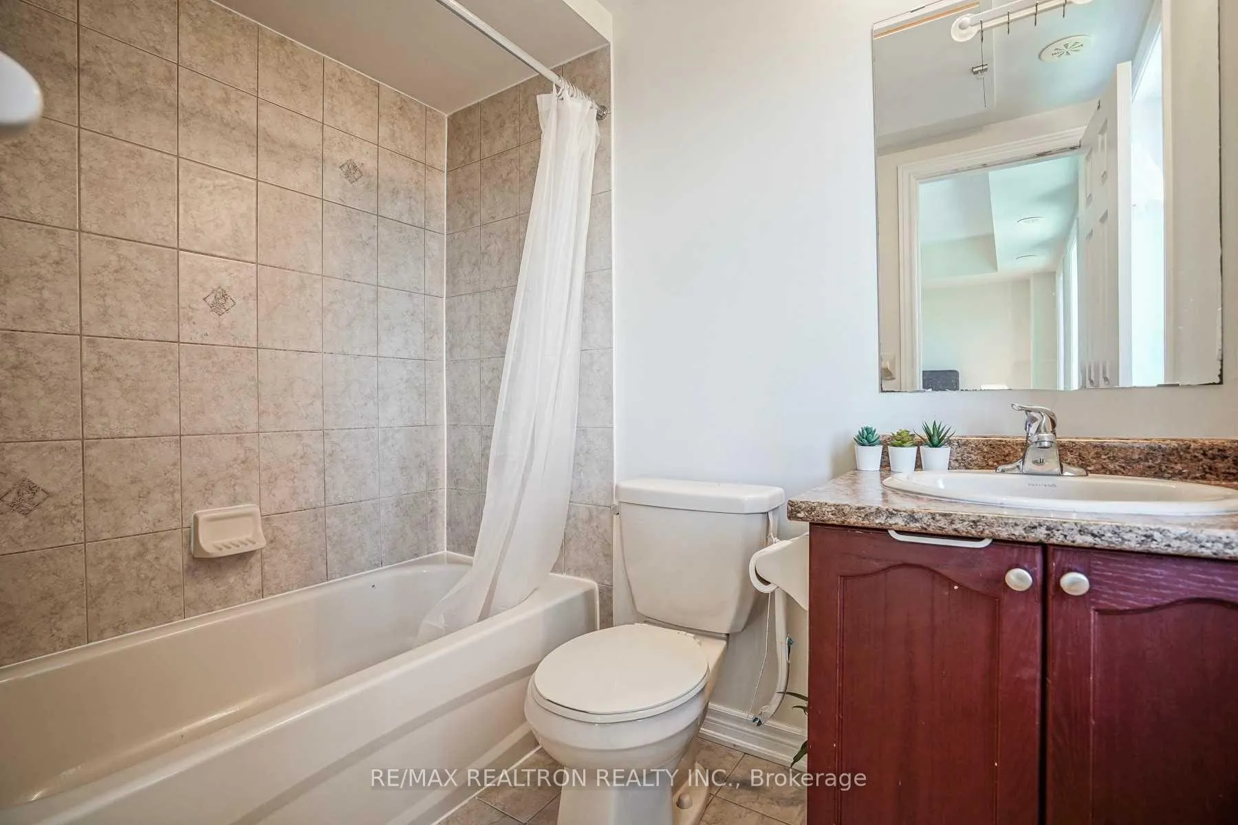 Photo 10 of Unit 48, 40 Comely Way, Markham, Milliken Mills East — HOMEH