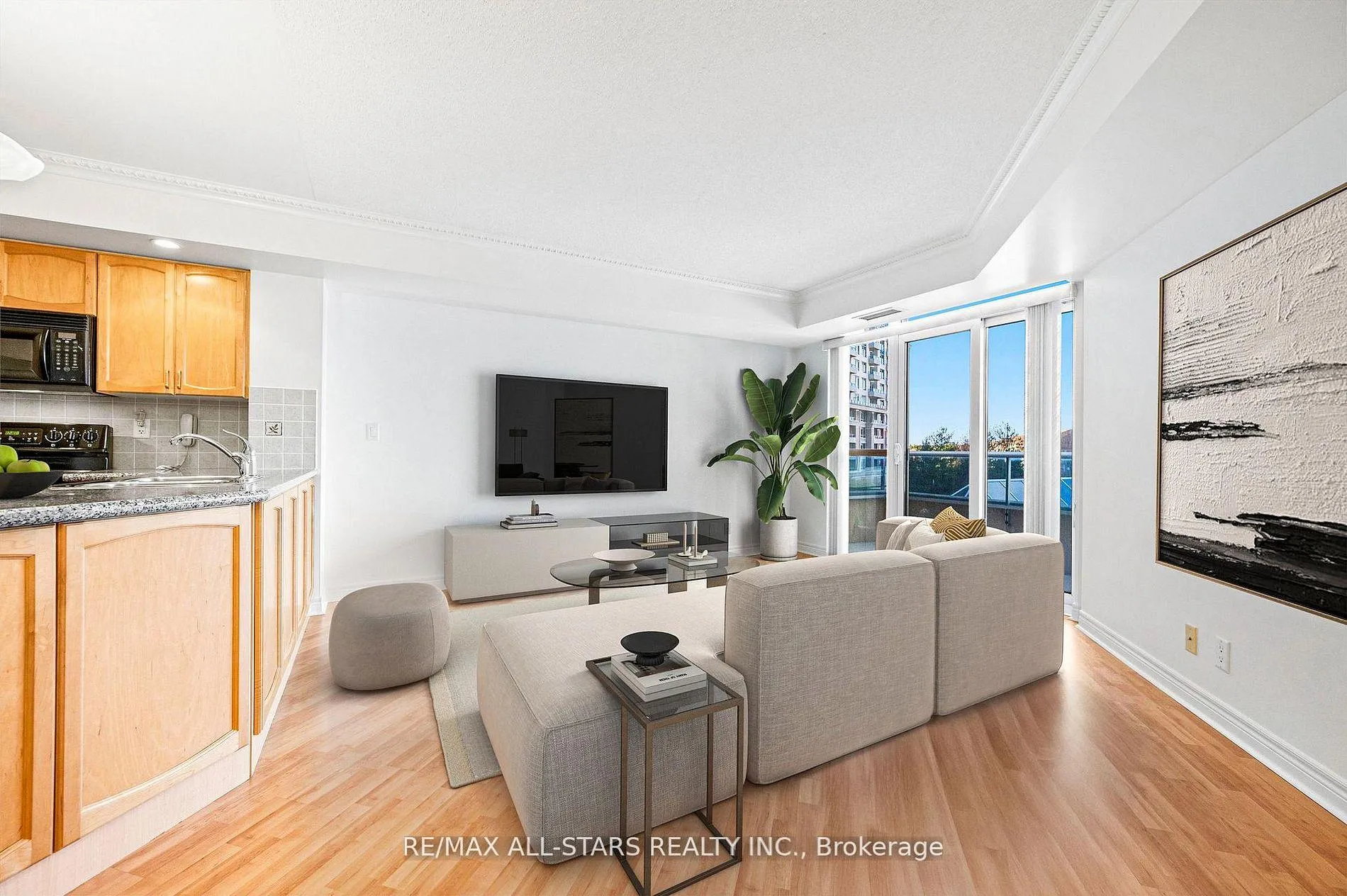 Photo 3 of Unit 536, 33 Cox Boulevard, Markham, Unionville — HOMEH