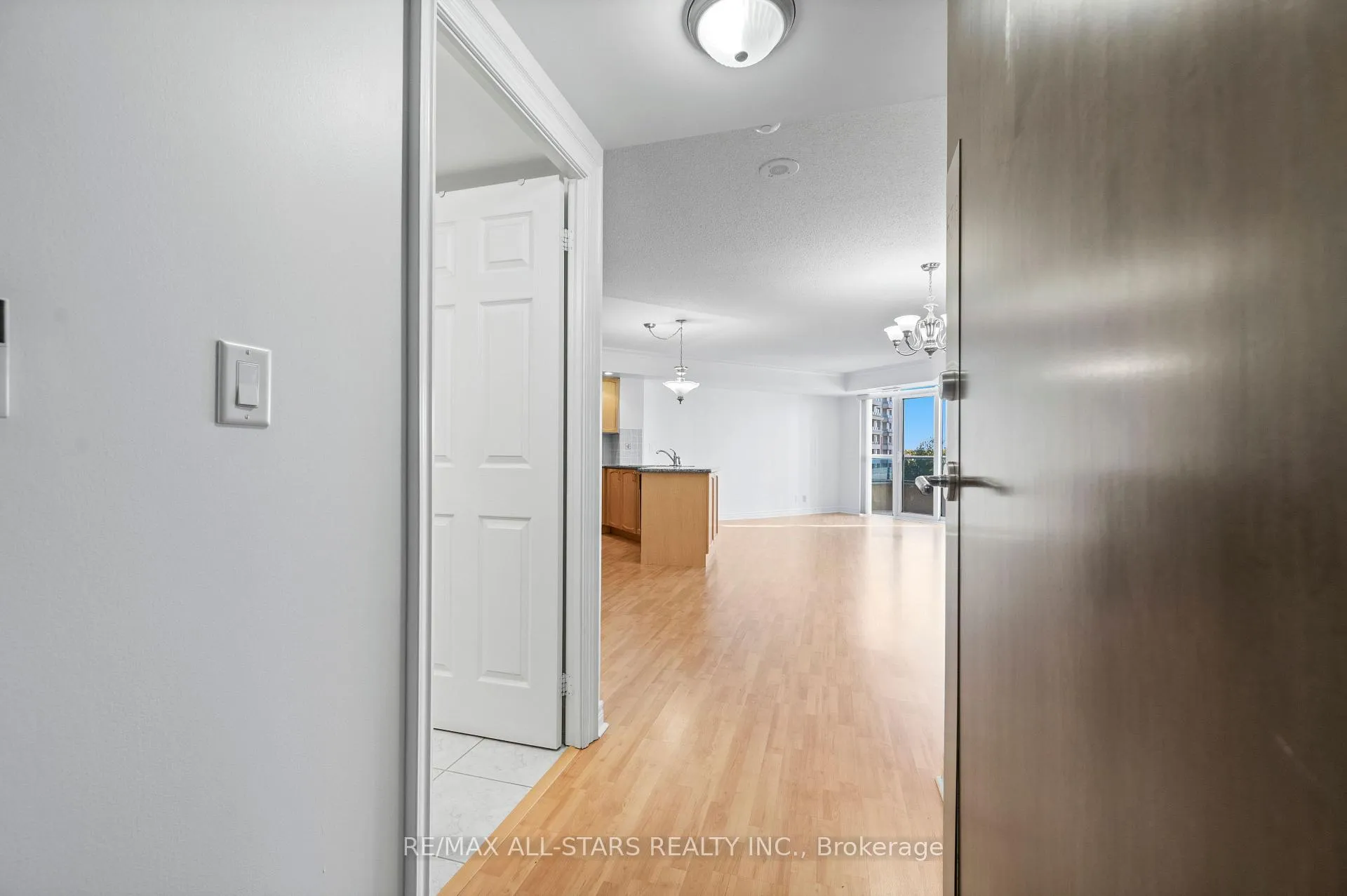 Photo 14 of Unit 536, 33 Cox Boulevard, Markham, Unionville — HOMEH