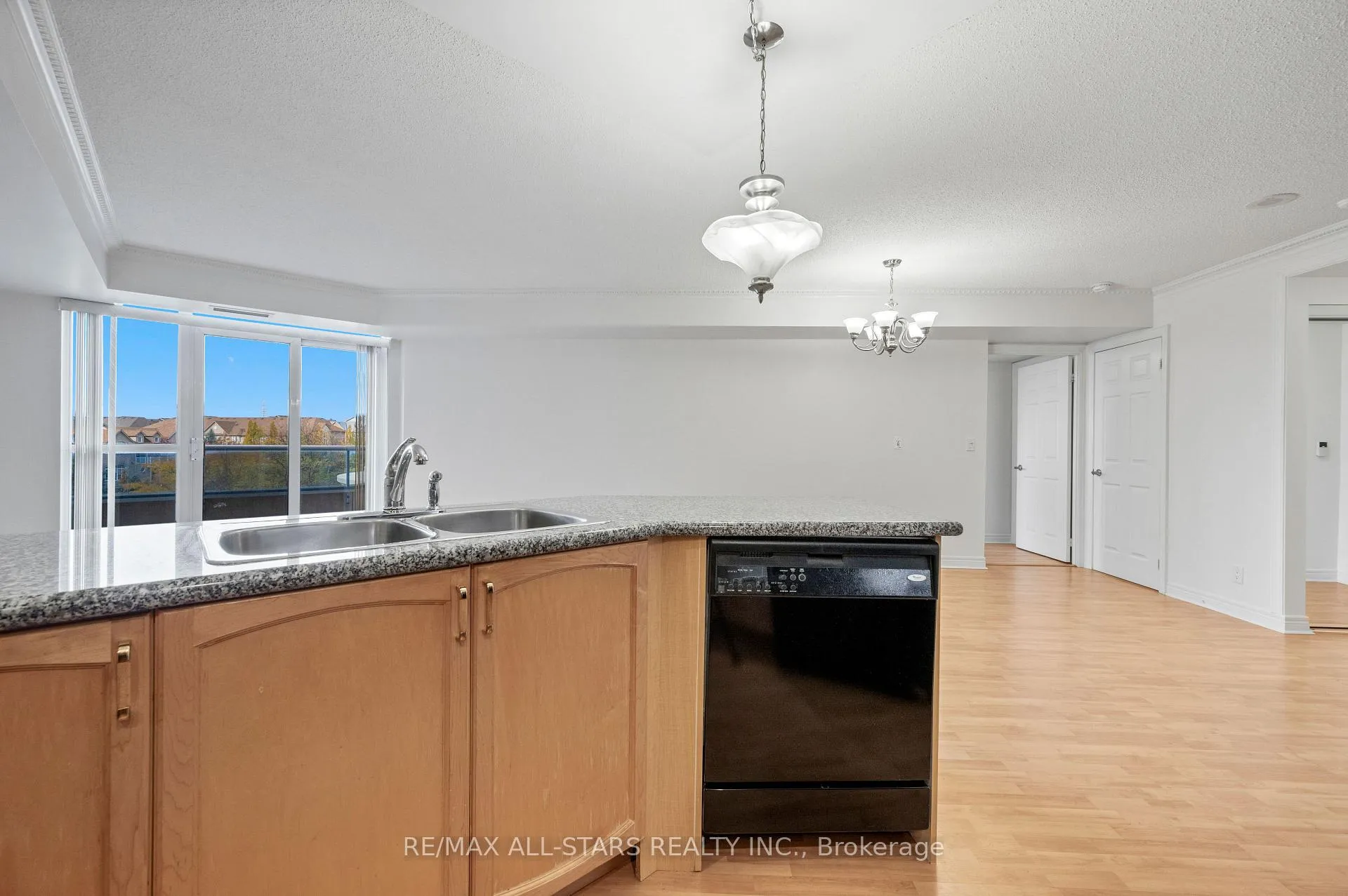 Photo 20 of Unit 536, 33 Cox Boulevard, Markham, Unionville — HOMEH