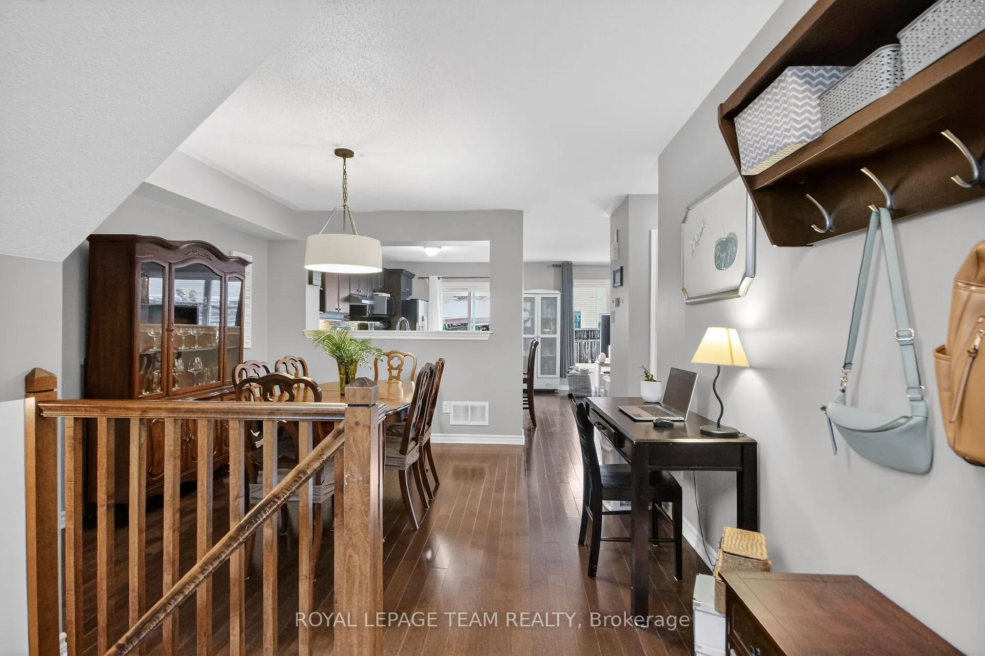 Photo 4 of 3117 Burritts Rapids Place, Ottawa, Barrhaven - Half Moon Bay — HOMEH