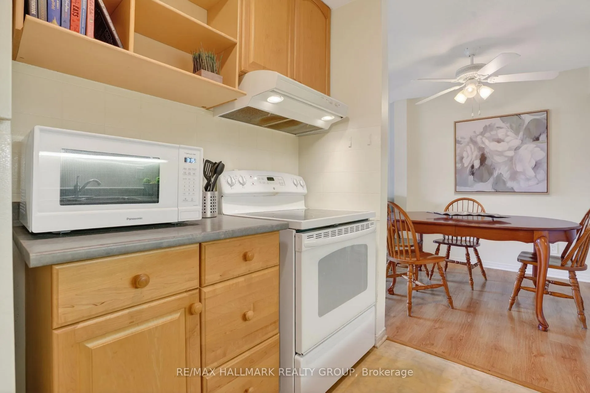 Photo 14 of 7C Banner Road, Ottawa, Sheahan Estates/Trend Village — HOMEH