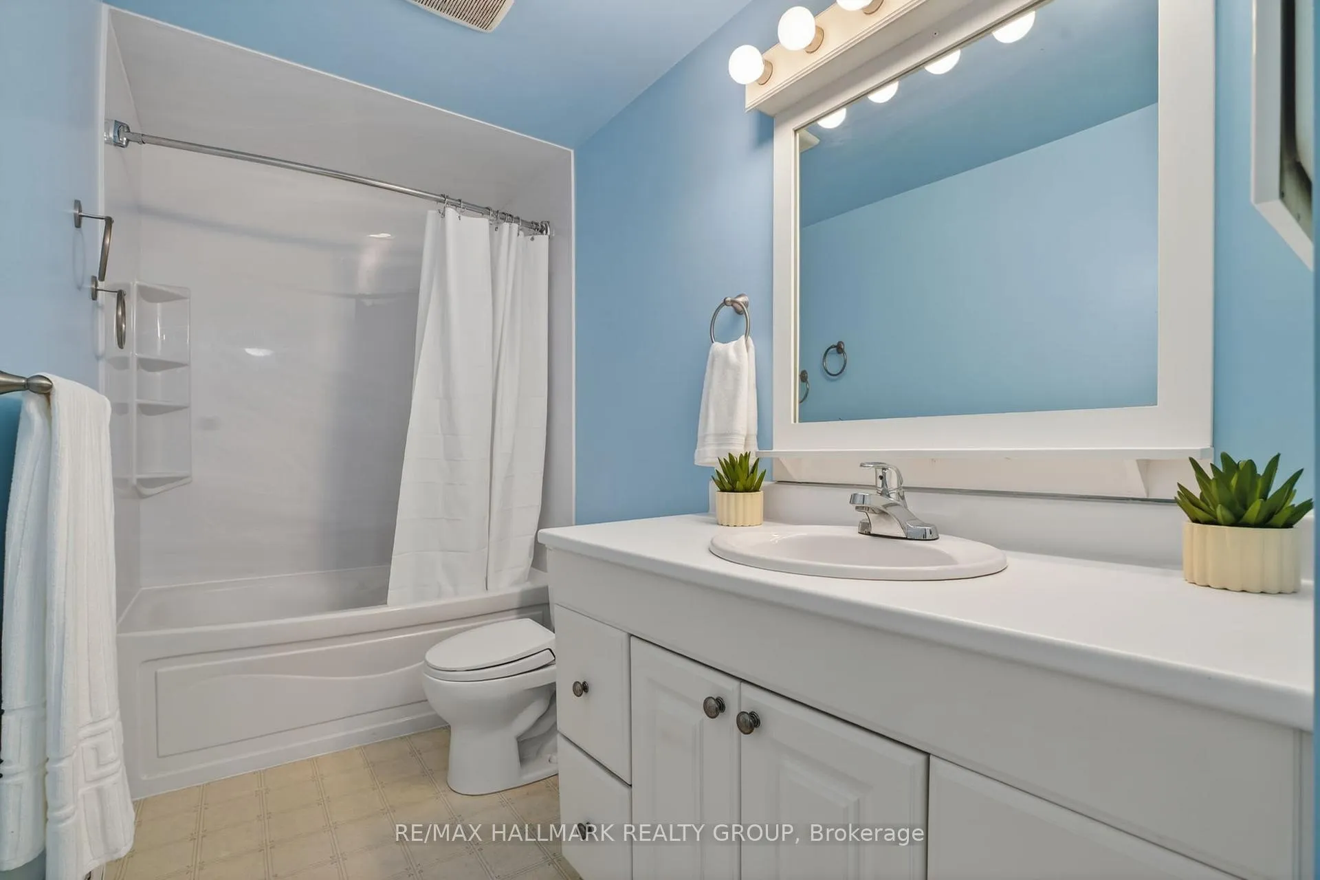 Photo 19 of 7C Banner Road, Ottawa, Sheahan Estates/Trend Village — HOMEH
