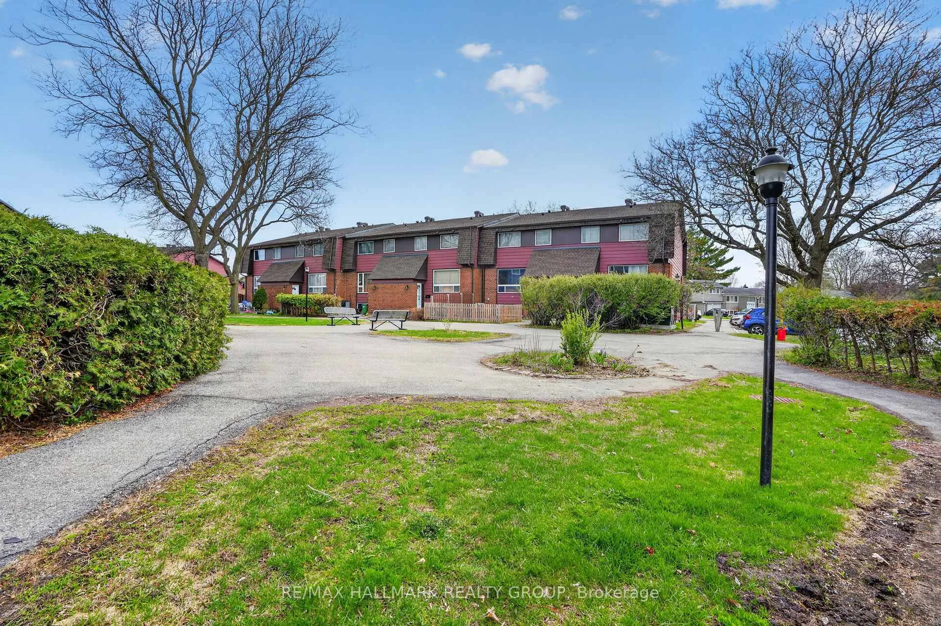 Photo 28 of 7C Banner Road, Ottawa, Sheahan Estates/Trend Village — HOMEH