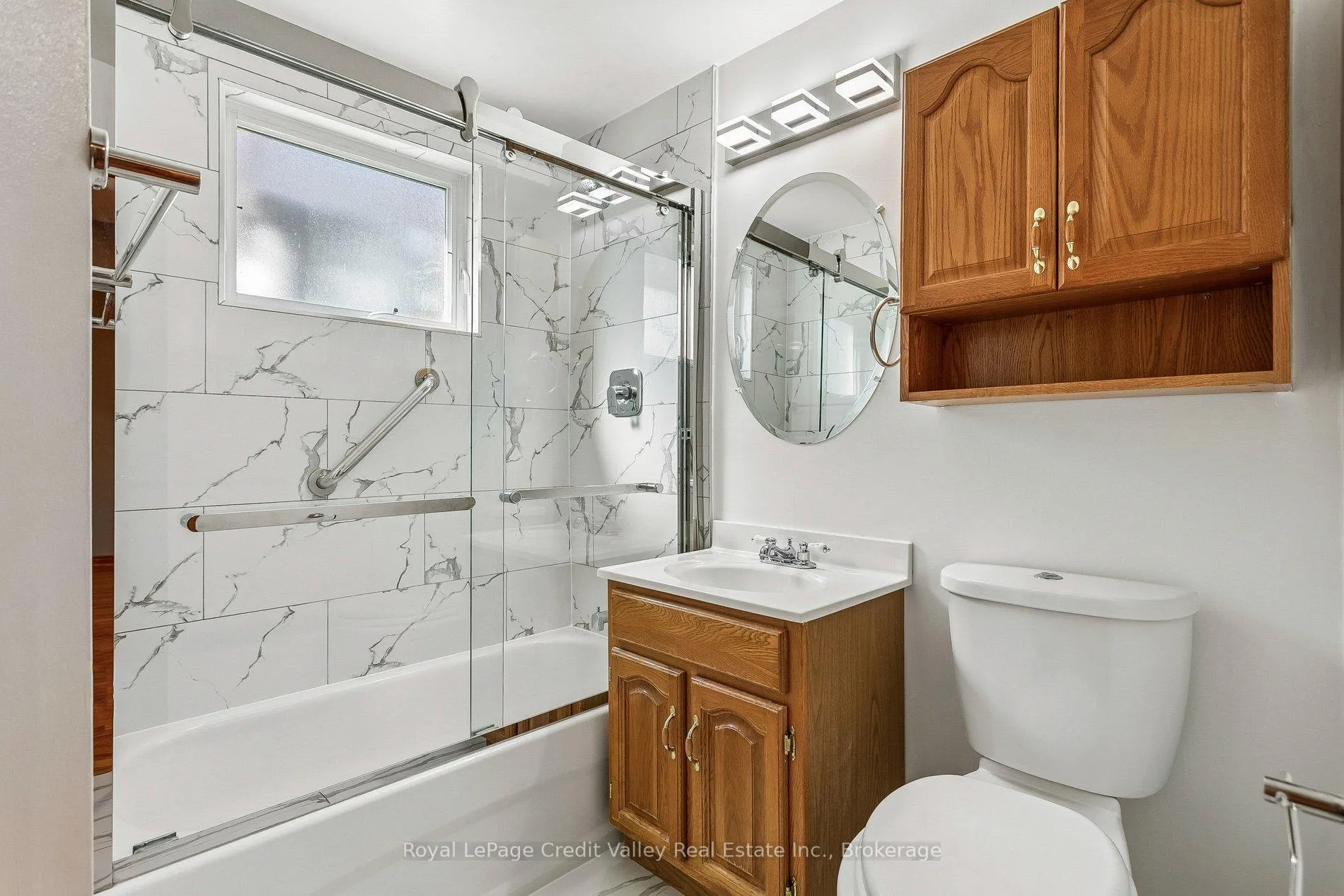Photo 23 of 27 Grange Drive, Brampton, Northwood Park — HOMEH