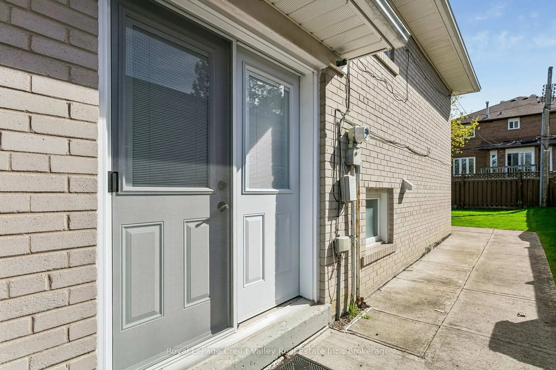 Photo 27 of 27 Grange Drive, Brampton, Northwood Park — HOMEH