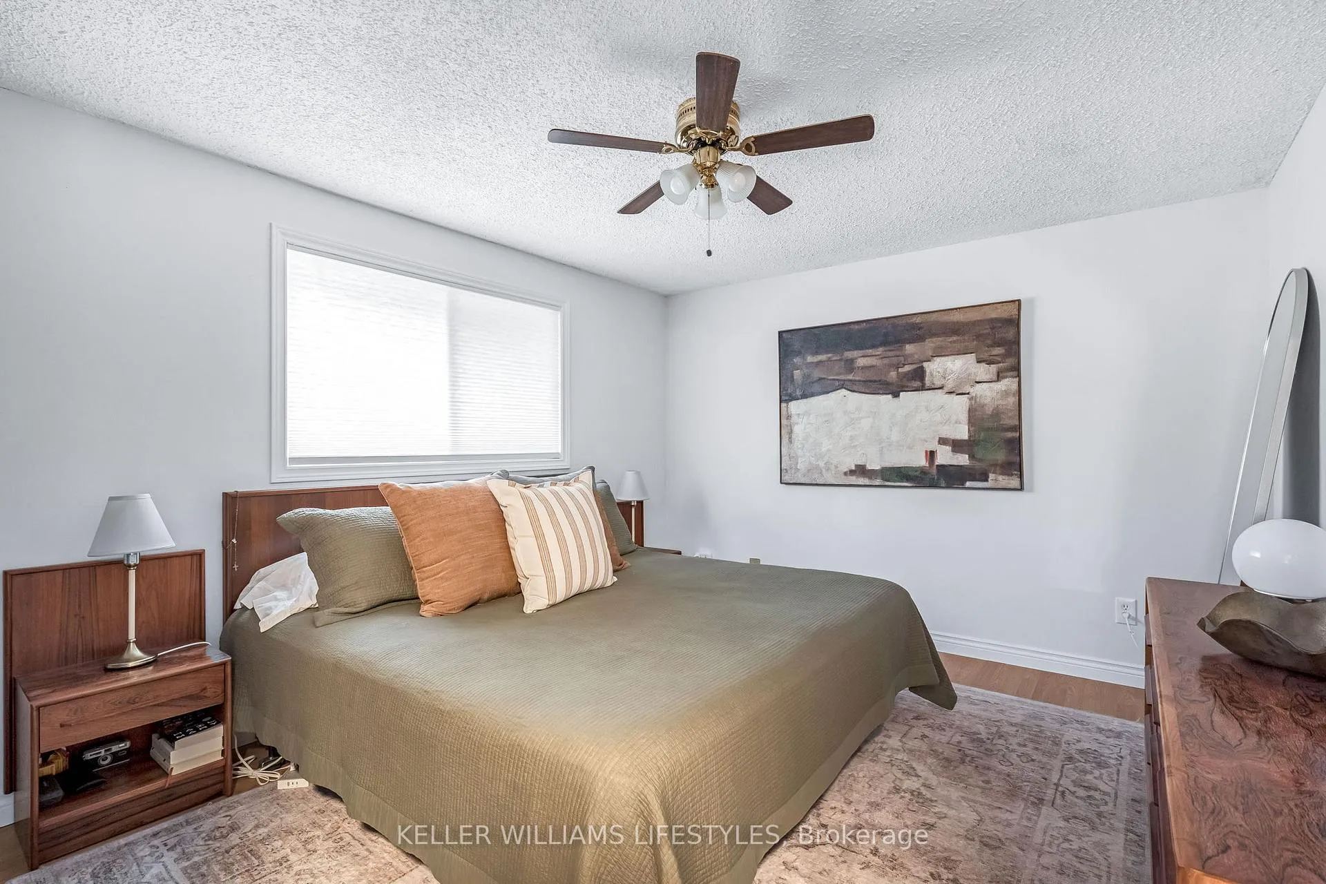 Photo 23 of 350 Highview Crescent, London, South O — HOMEH