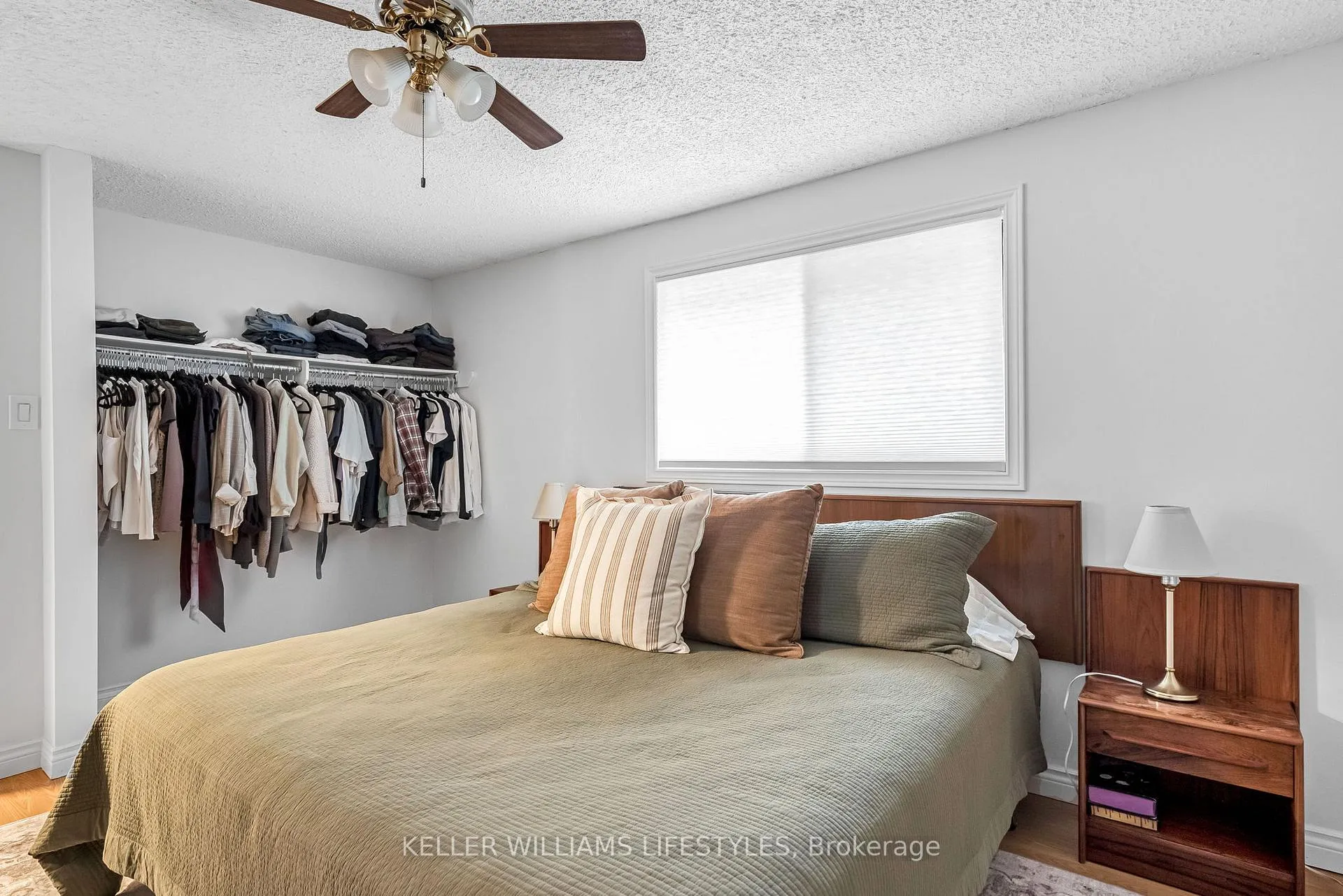 Photo 24 of 350 Highview Crescent, London, South O — HOMEH
