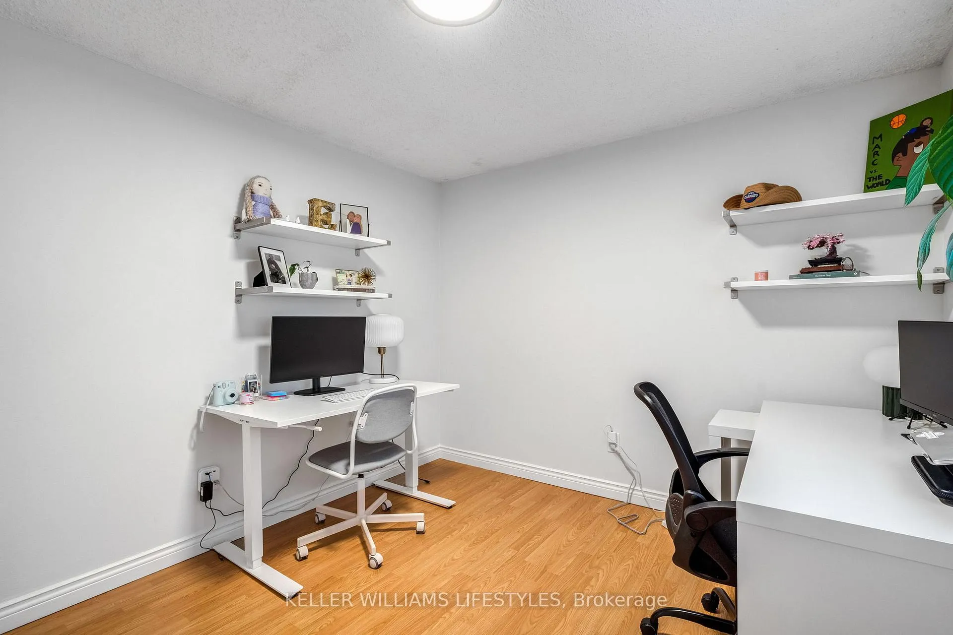 Photo 28 of 350 Highview Crescent, London, South O — HOMEH