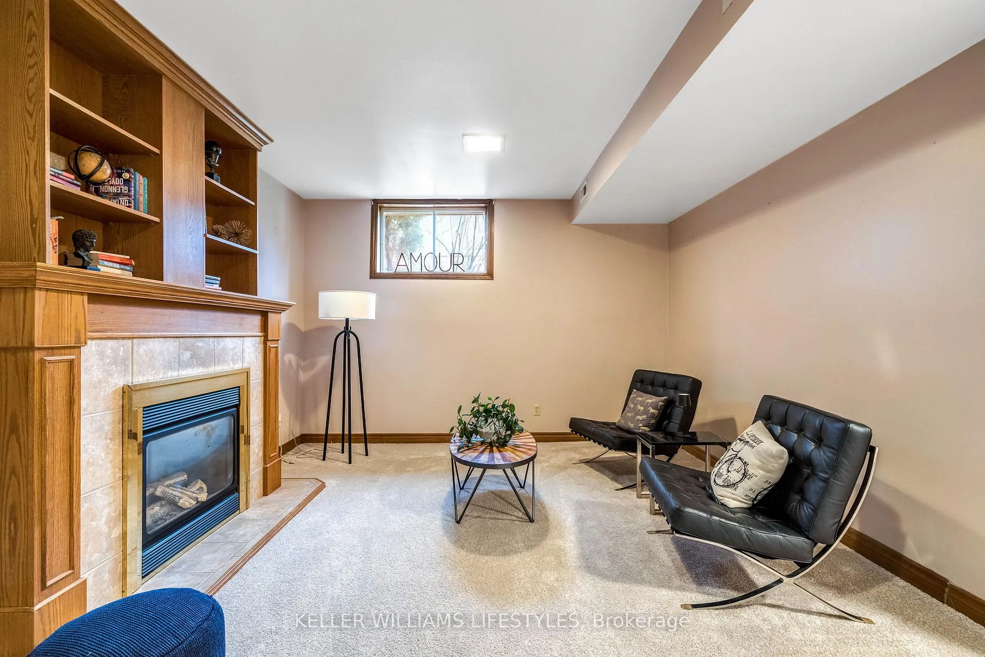 Photo 32 of 350 Highview Crescent, London, South O — HOMEH