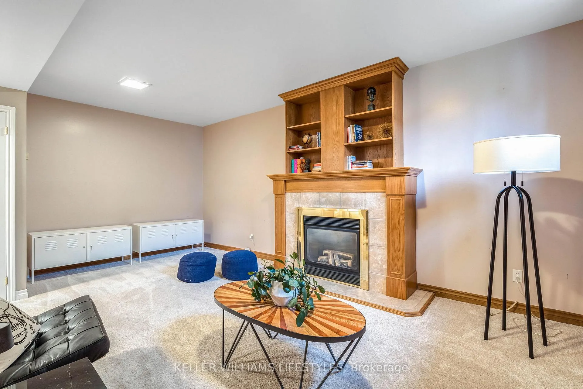 Photo 35 of 350 Highview Crescent, London, South O — HOMEH