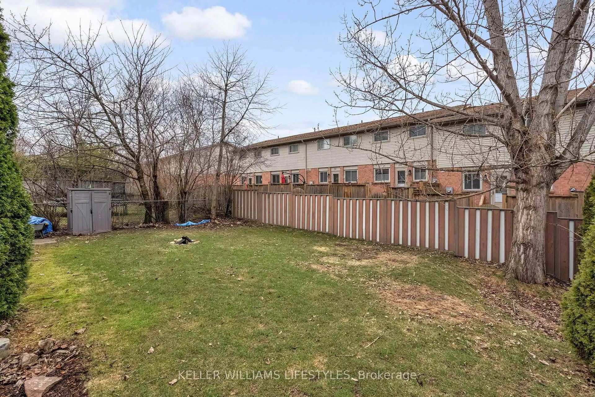 Photo 41 of 350 Highview Crescent, London, South O — HOMEH