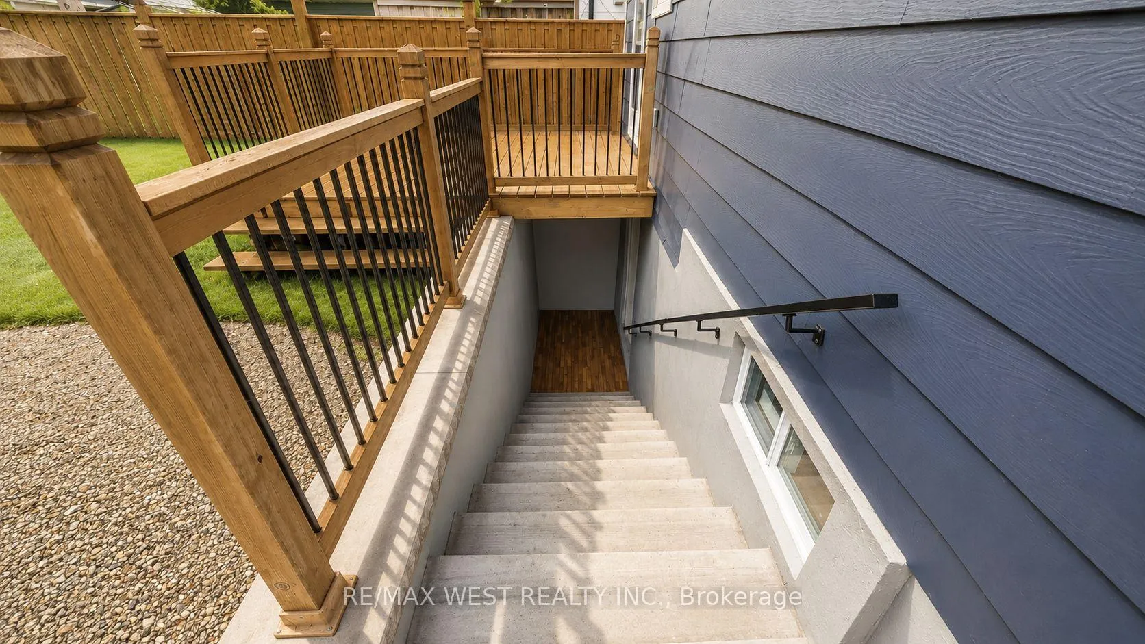 Photo 27 of 11 Pine Street, Ajax, Central — HOMEH