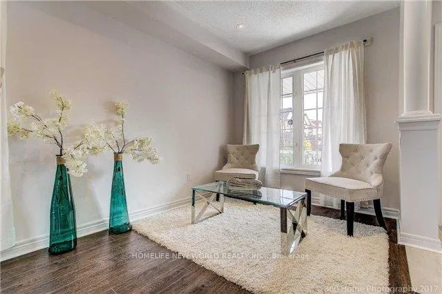 Photo 3 of 186 Swan Park Road, Markham, Greensborough — HOMEH