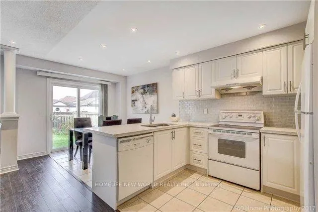 Photo 5 of 186 Swan Park Road, Markham, Greensborough — HOMEH