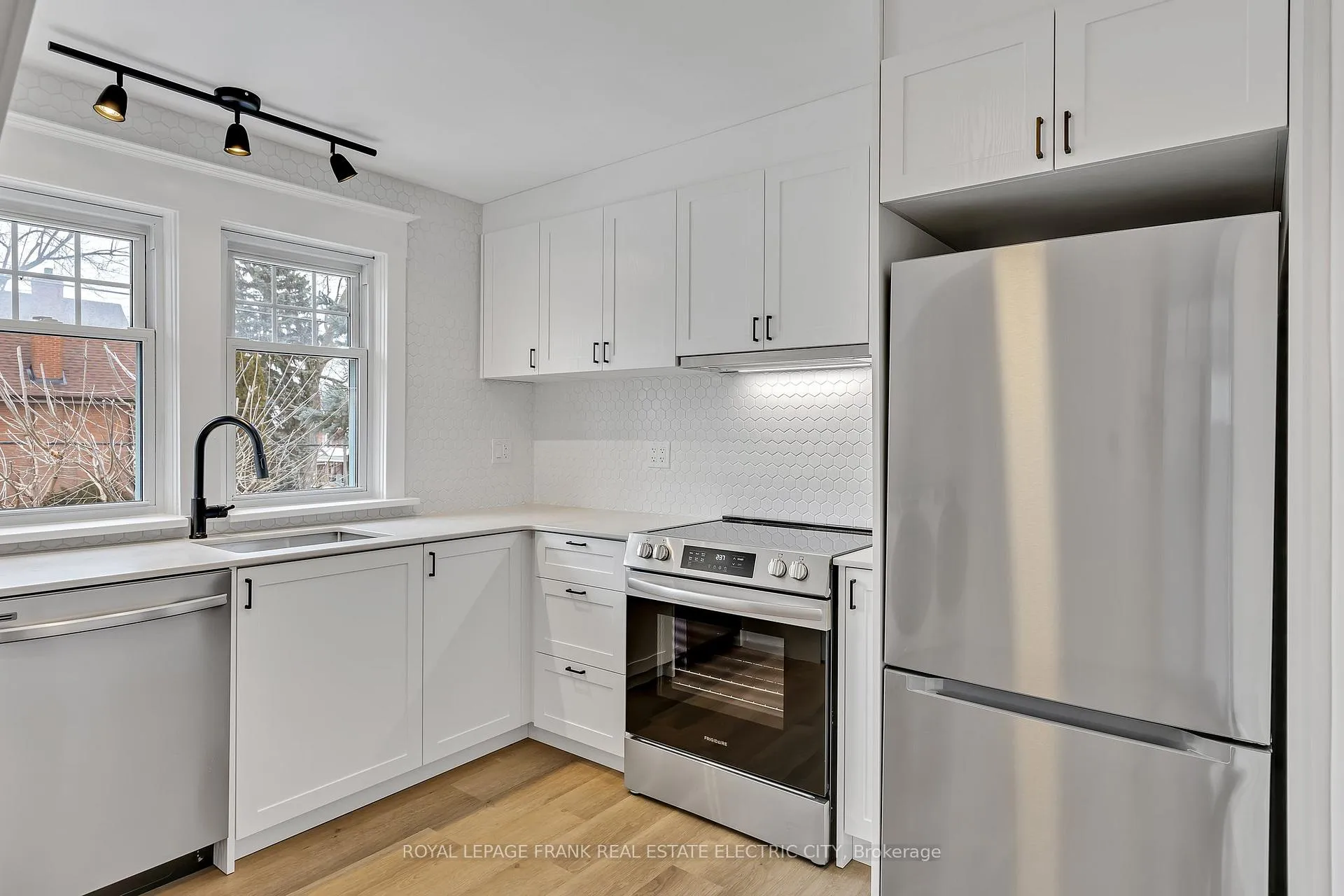 Photo 7 of 1353 Monaghan Road, Peterborough, Town Ward 3 — HOMEH