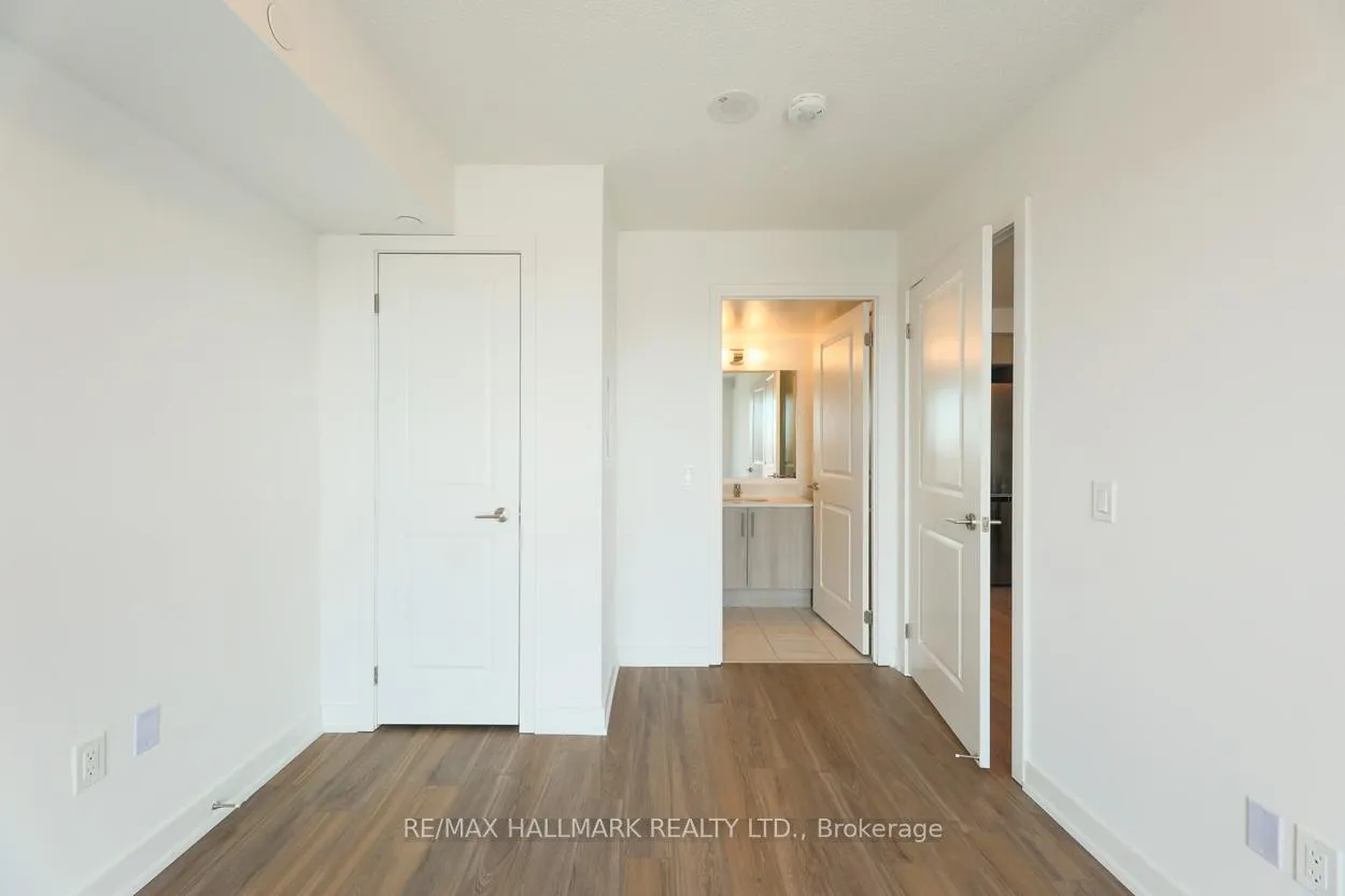 Photo 7 of Unit 901, 1010 Sandy Beach Road, Pickering, Bay Ridges — HOMEH