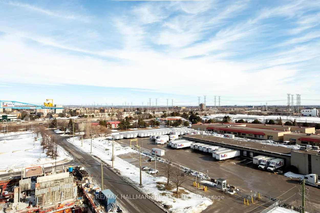Photo 11 of Unit 901, 1010 Sandy Beach Road, Pickering, Bay Ridges — HOMEH