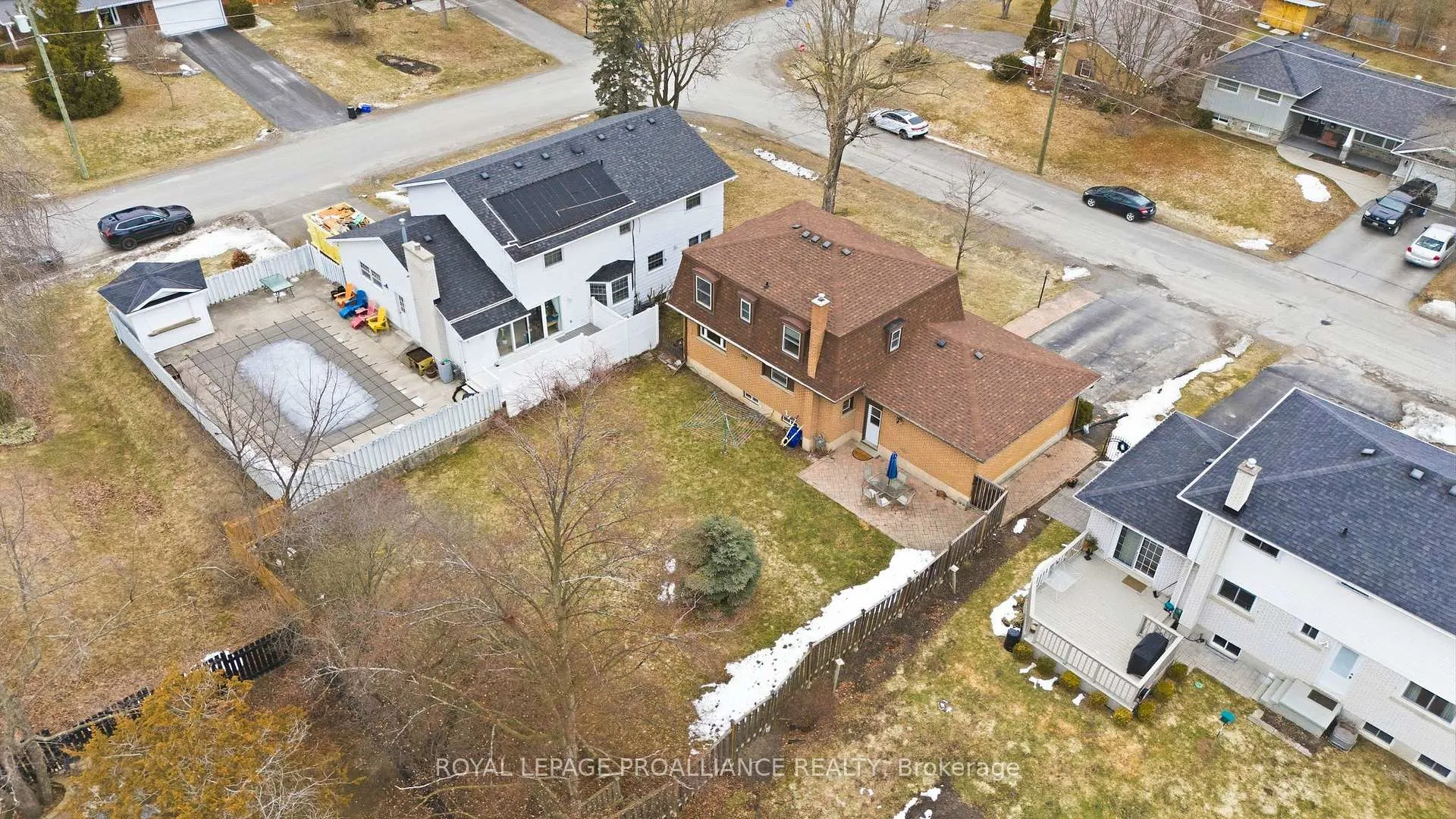 Photo 38 of 14 Forest Hill Crescent, Belleville, Belleville Ward — HOMEH