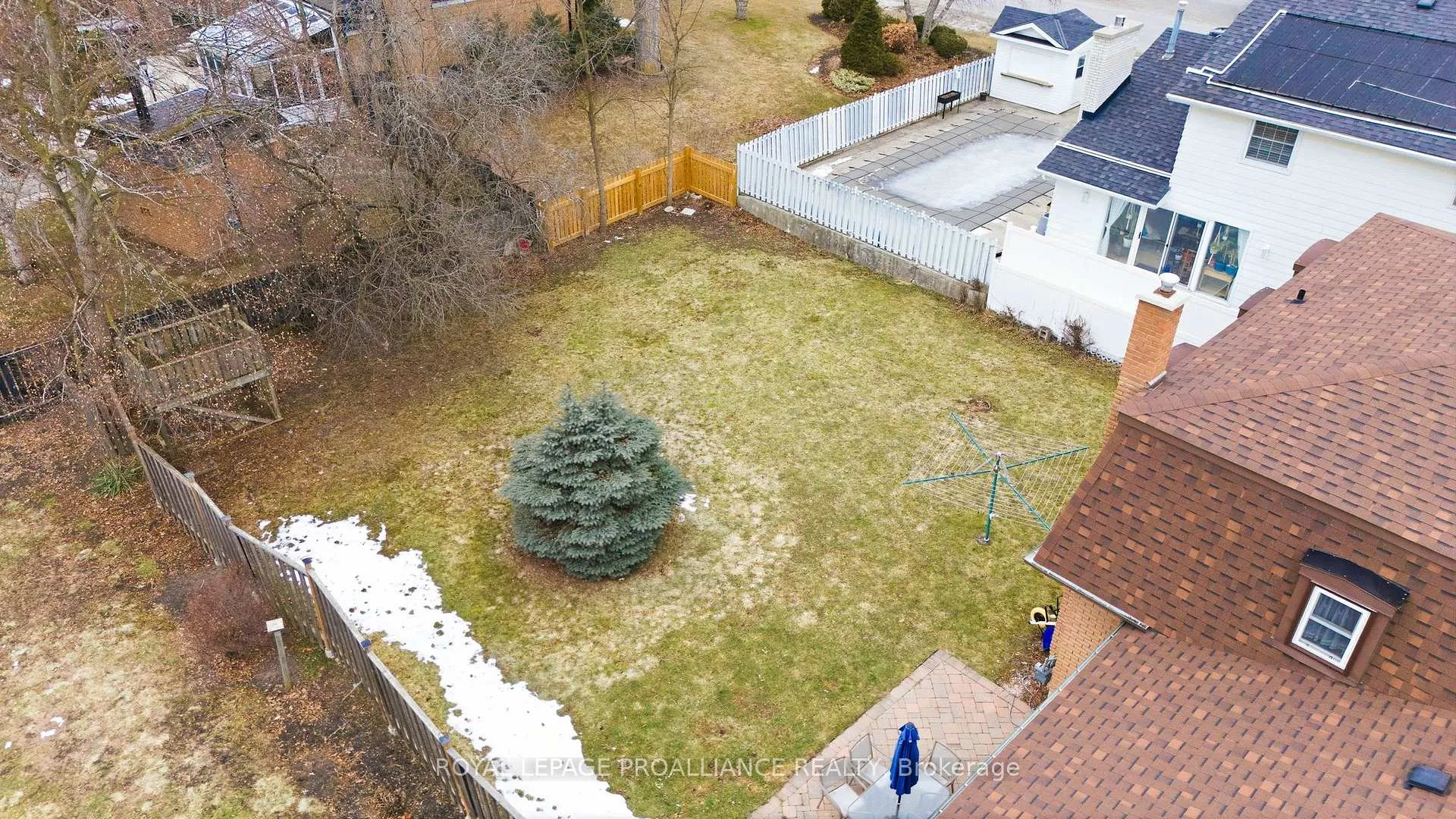 Photo 39 of 14 Forest Hill Crescent, Belleville, Belleville Ward — HOMEH