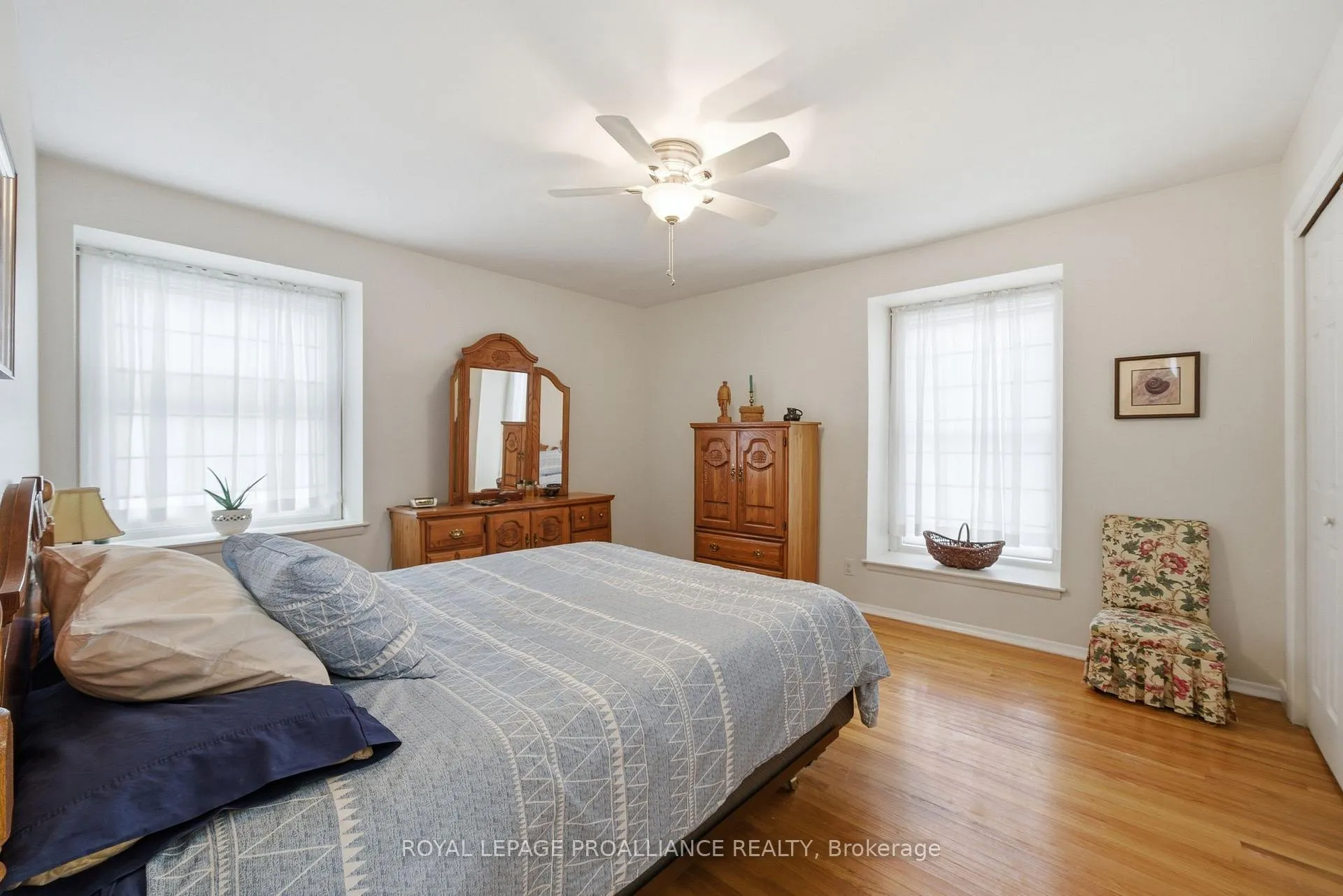 Photo 16 of 14 Forest Hill Crescent, Belleville, Belleville Ward — HOMEH
