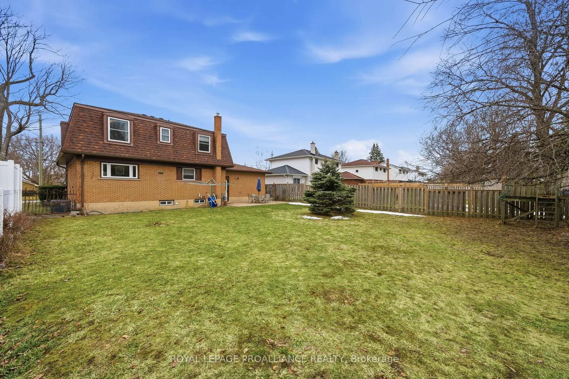 Photo 48 of 14 Forest Hill Crescent, Belleville, Belleville Ward — HOMEH