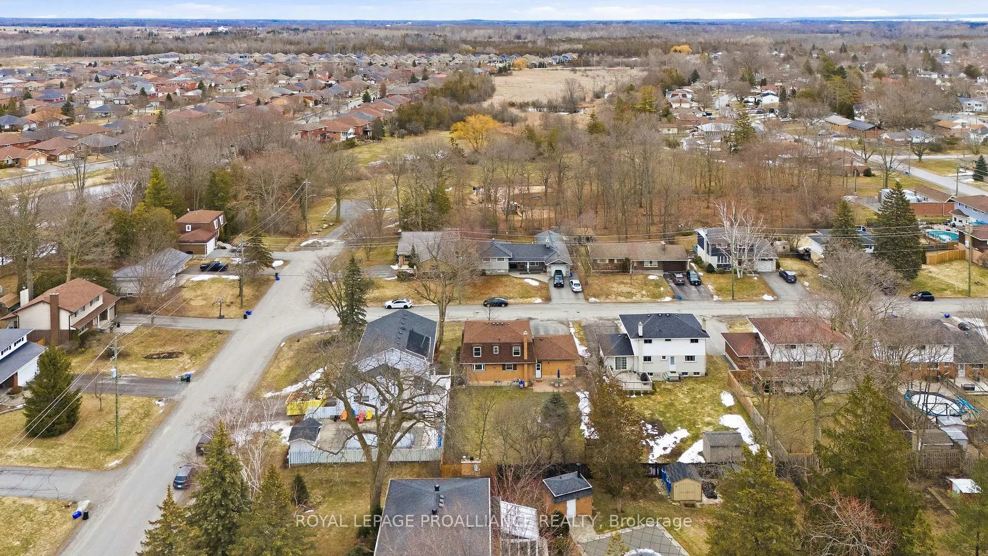 Photo 50 of 14 Forest Hill Crescent, Belleville, Belleville Ward — HOMEH