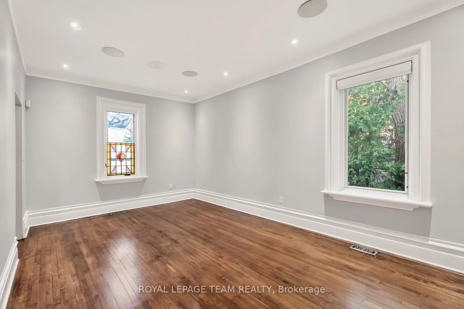 Photo 29 of 105 Crichton Street, Ottawa, New Edinburgh — HOMEH