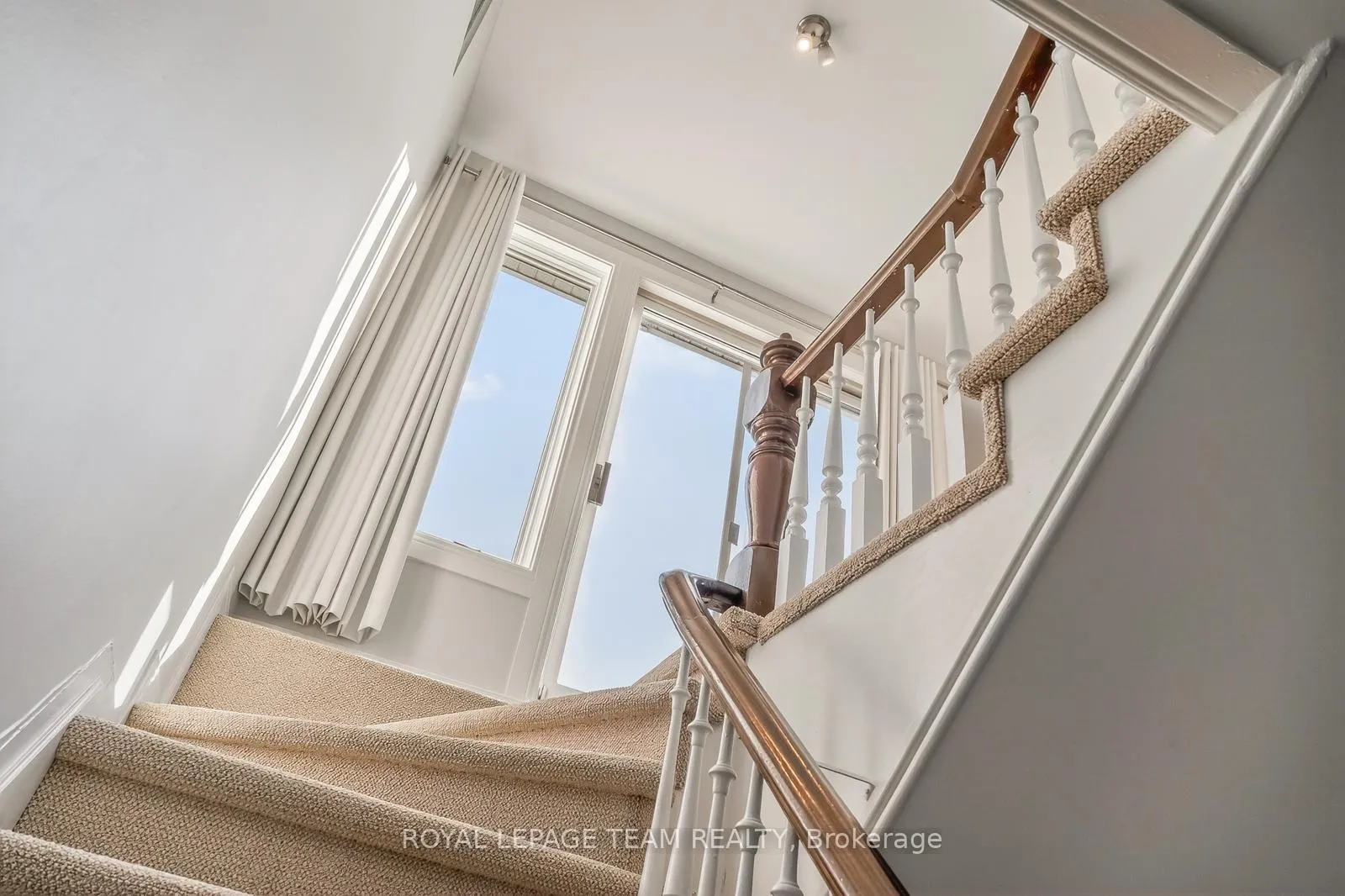 Photo 40 of 105 Crichton Street, Ottawa, New Edinburgh — HOMEH
