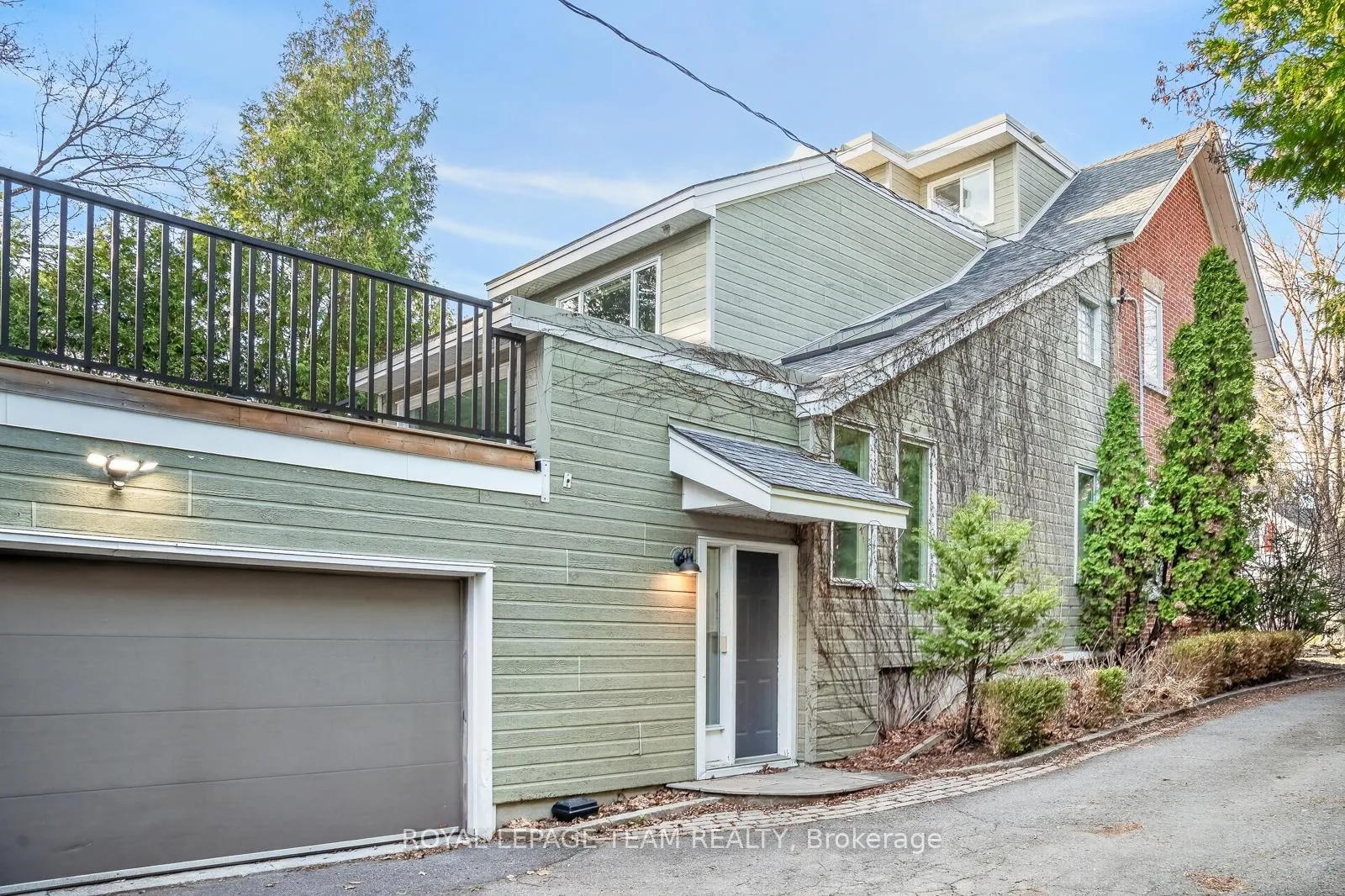 Photo 48 of 105 Crichton Street, Ottawa, New Edinburgh — HOMEH