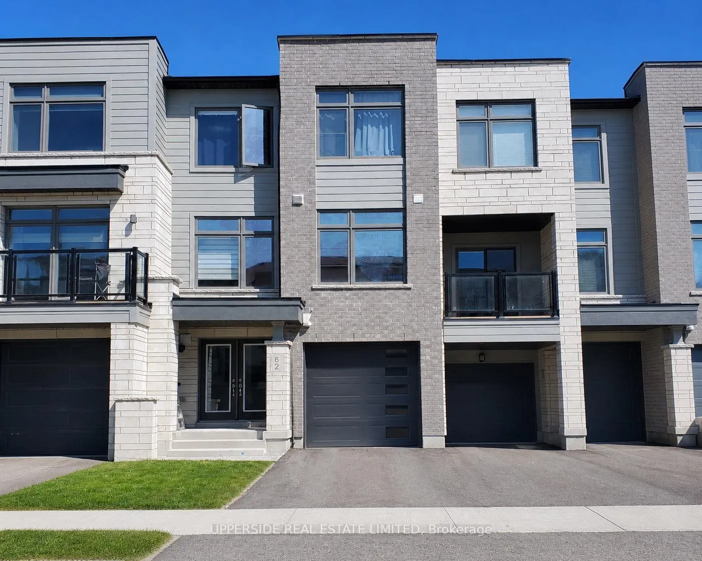 Photo 1 of 52 Vantage Loop Street, Newmarket, Woodland Hill — HOMEH