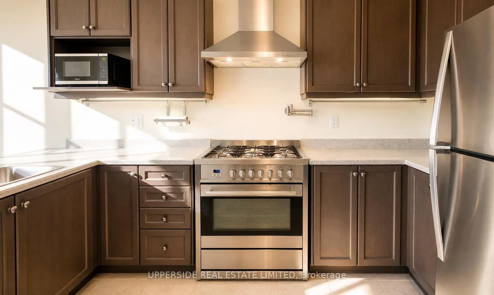 Photo 4 of 52 Vantage Loop Street, Newmarket, Woodland Hill — HOMEH