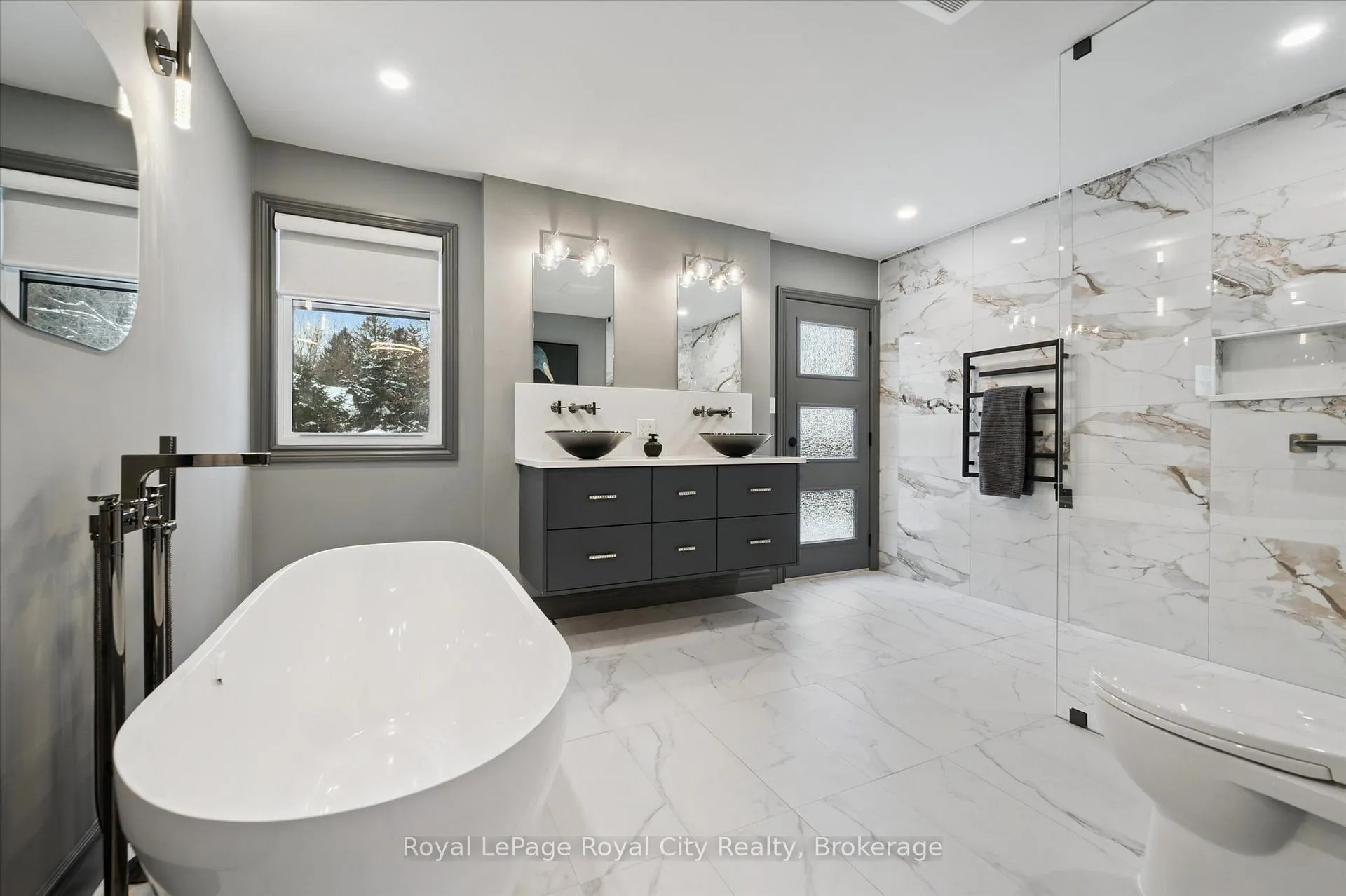 Photo 19 of 36 Emily Street, Centre Wellington, Elora/Salem — HOMEH