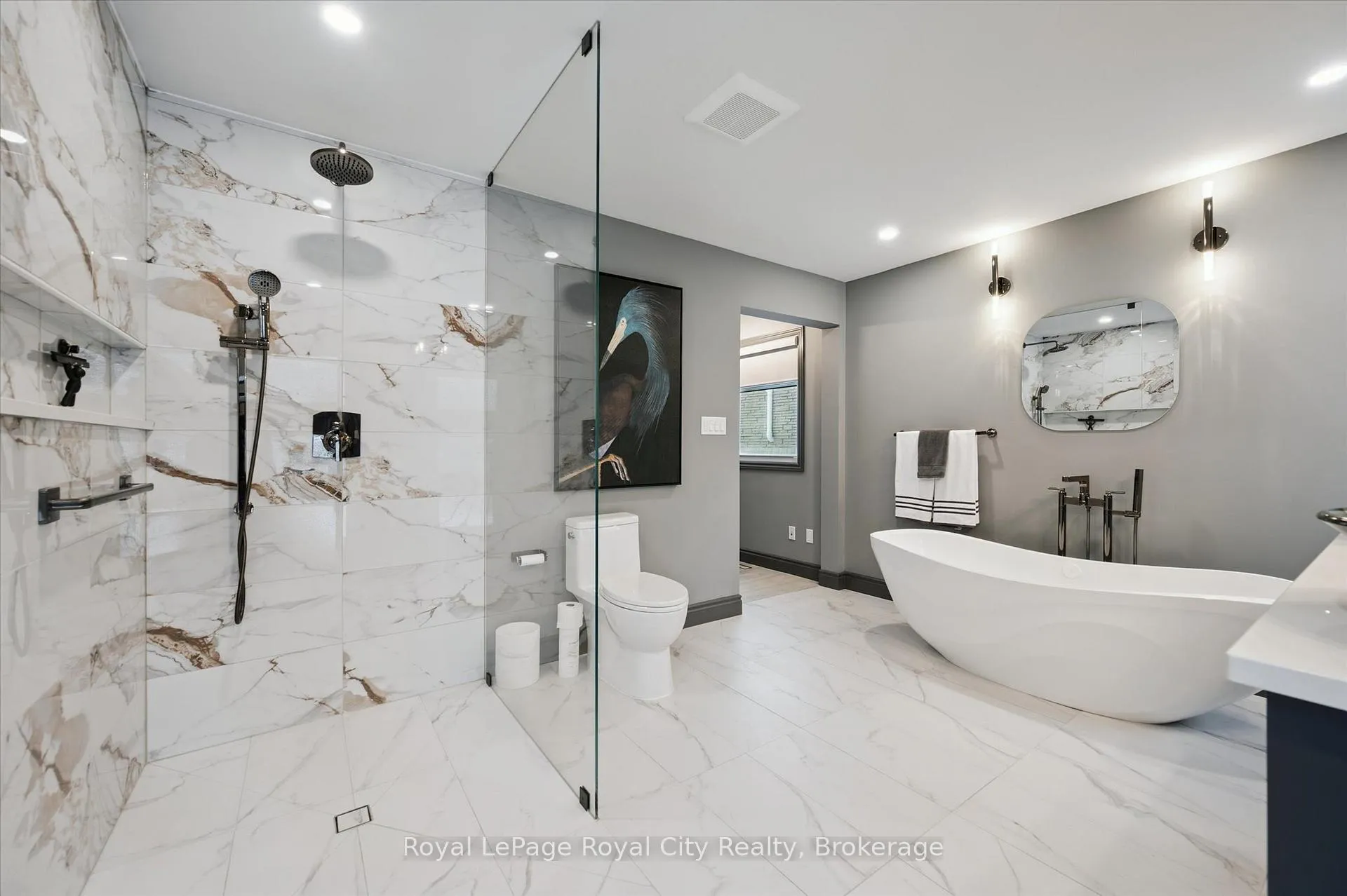 Photo 20 of 36 Emily Street, Centre Wellington, Elora/Salem — HOMEH