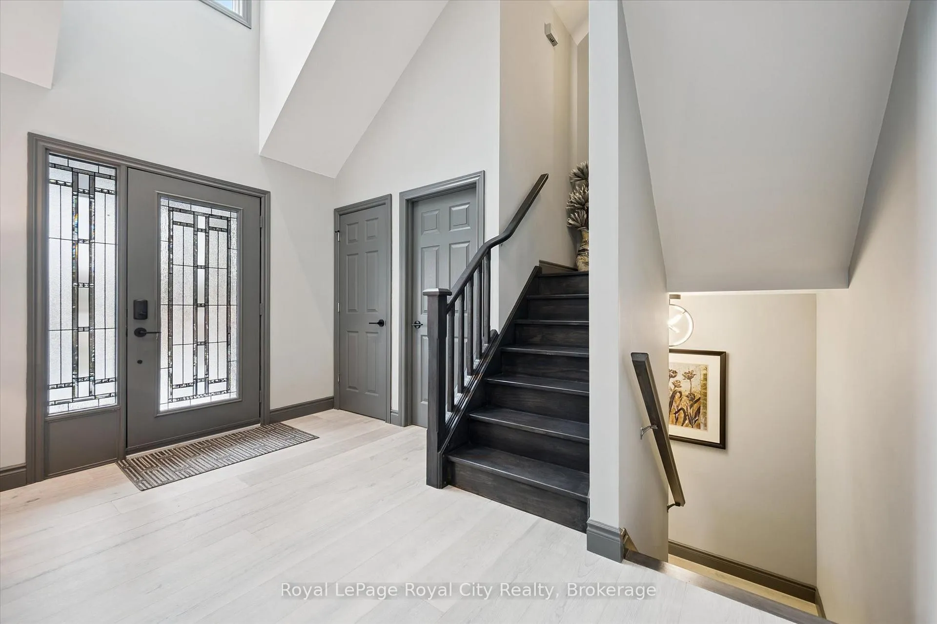 Photo 21 of 36 Emily Street, Centre Wellington, Elora/Salem — HOMEH