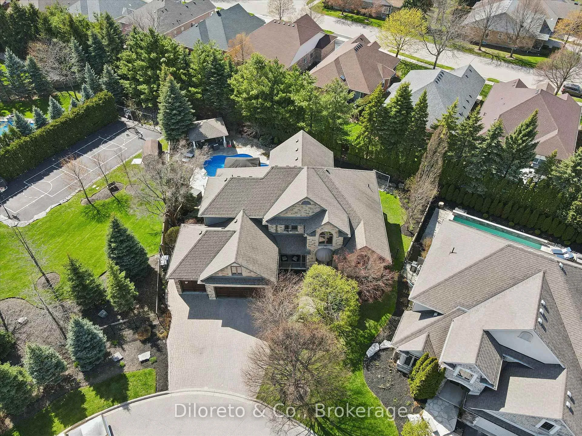 Photo 3 of 4 Zaduk Place, Guelph, Kortright East — HOMEH