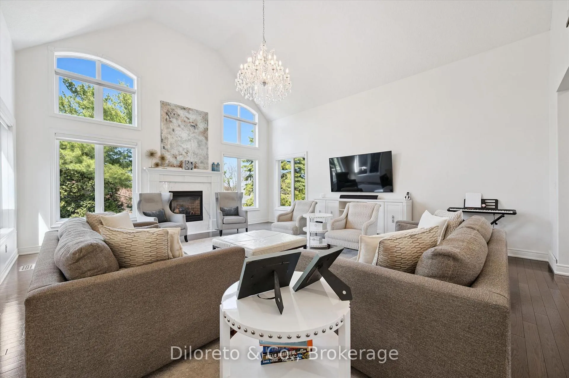 Photo 10 of 4 Zaduk Place, Guelph, Kortright East — HOMEH