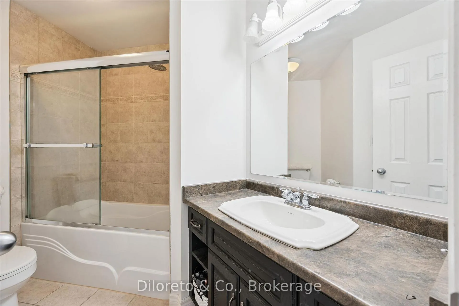 Photo 33 of 4 Zaduk Place, Guelph, Kortright East — HOMEH